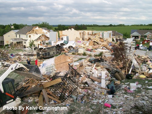 Early Clean Up Start Of Piling Unsalvagable Large Debris Early Clean Up Start Of Piling Unsalvagable Large Debris